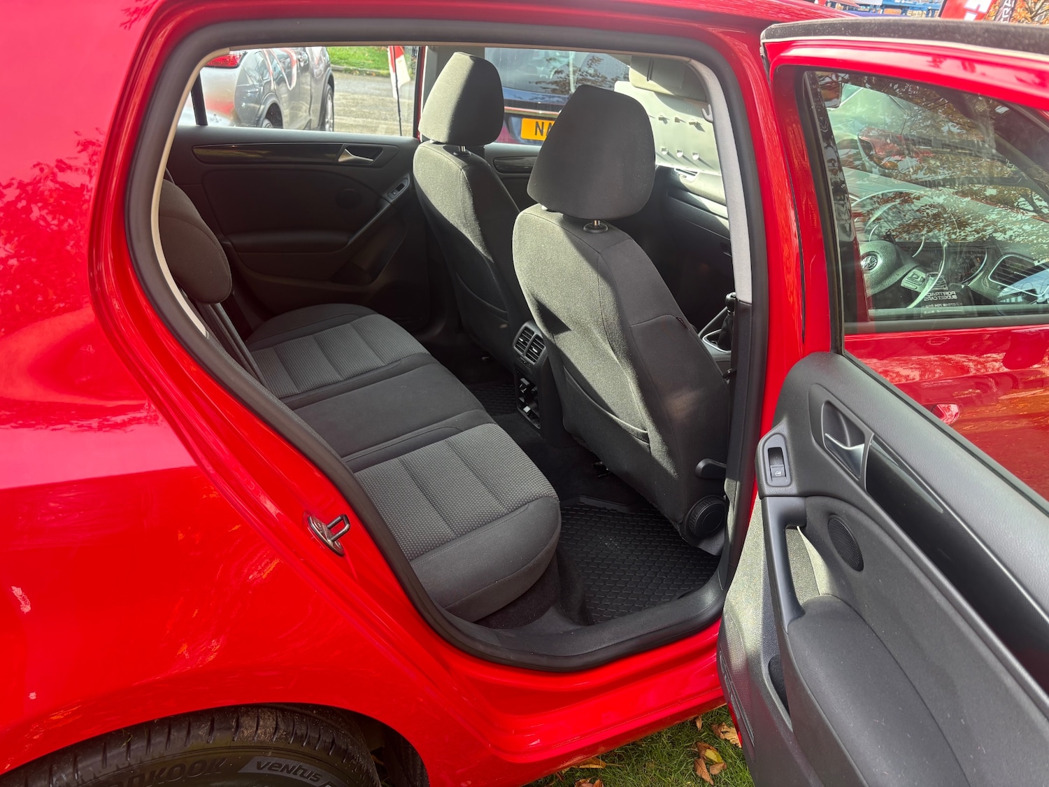 Used Volkswagen Golf 2011 for sale - 76470643: Photo 11