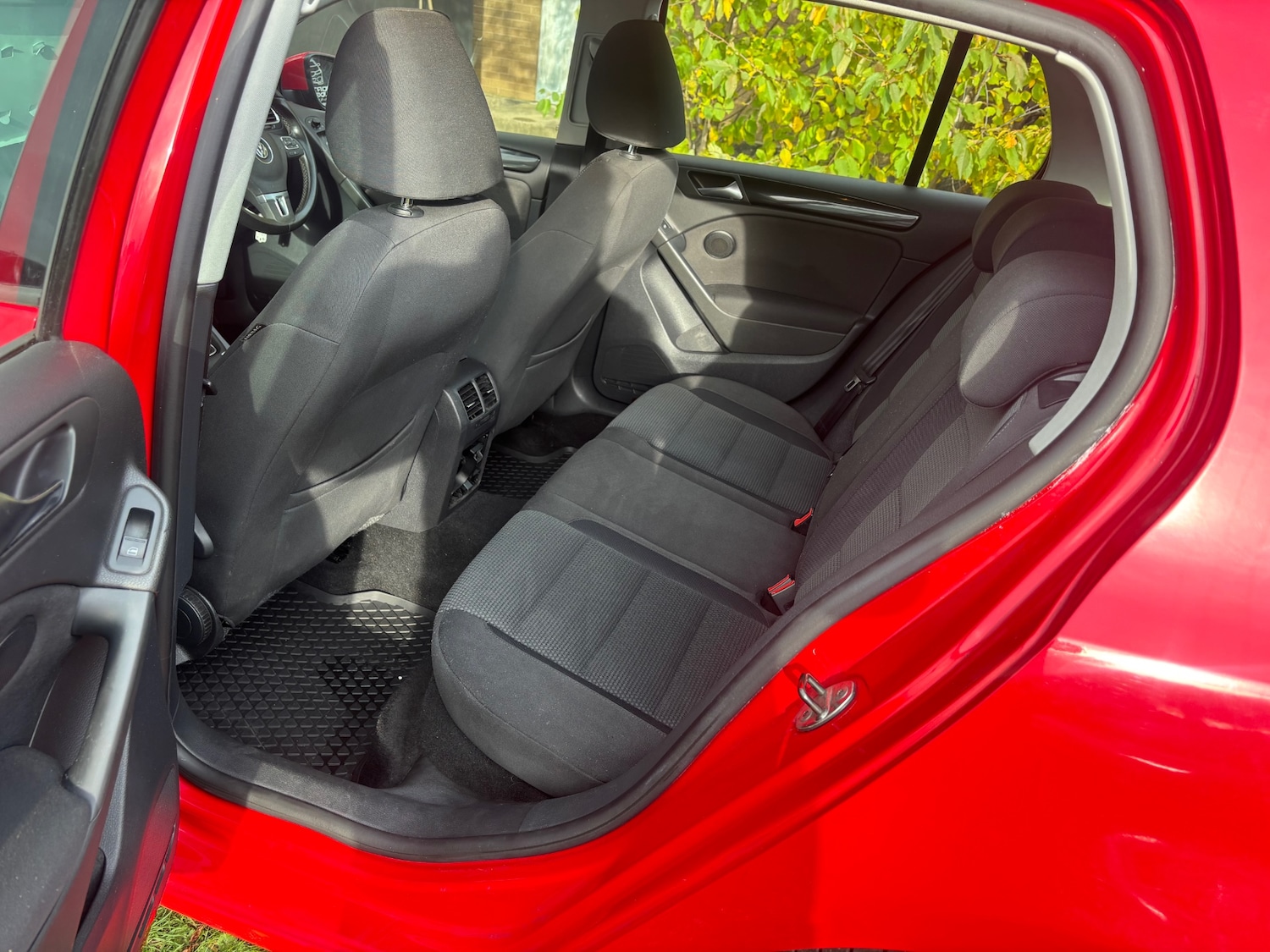 Used Volkswagen Golf 2011 for sale - 76470643: Photo 12