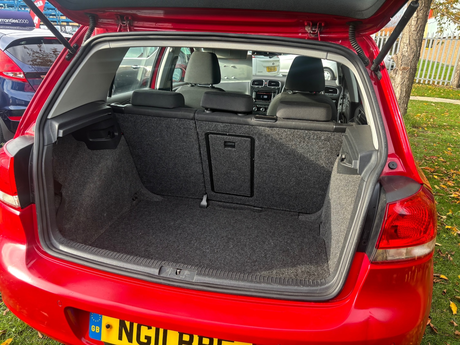 Used Volkswagen Golf 2011 for sale - 76470643: Photo 6