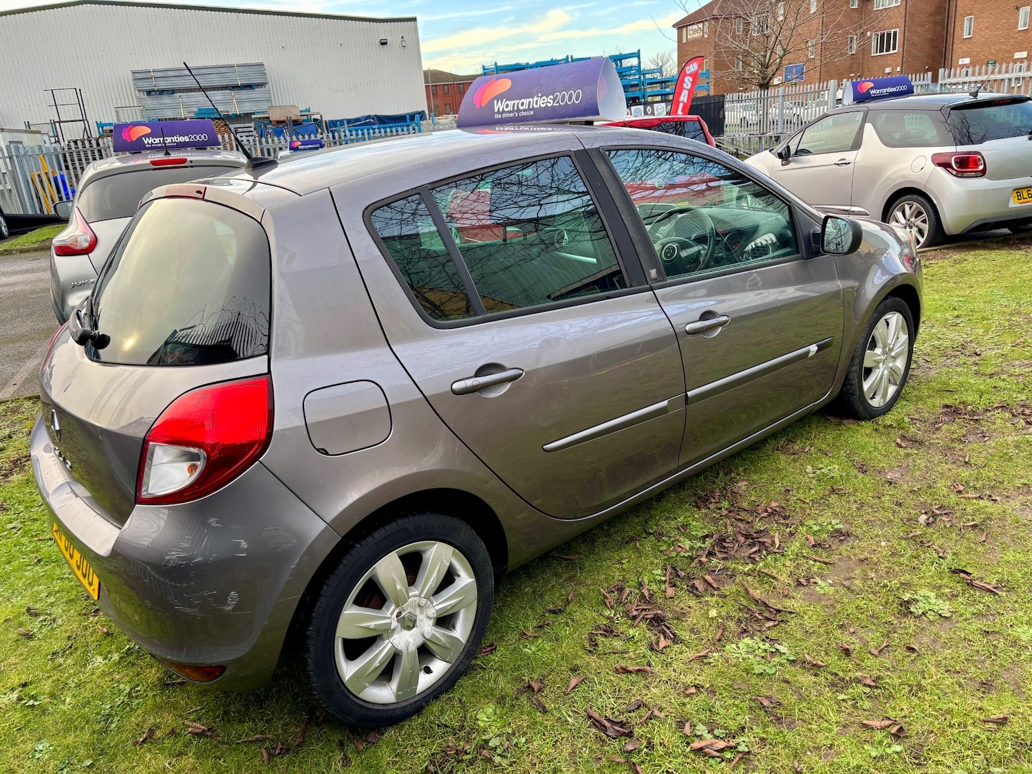 Used Renault Clio 2010 for sale - 77210084: Photo 4