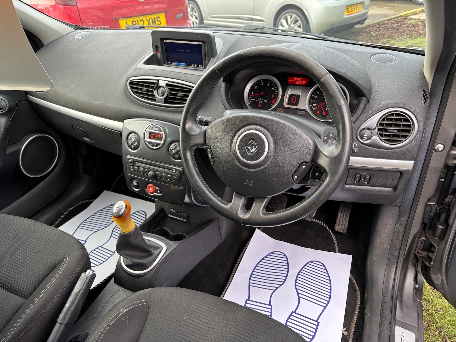 Used Renault Clio 2010 for sale - 77210084: Photo 7