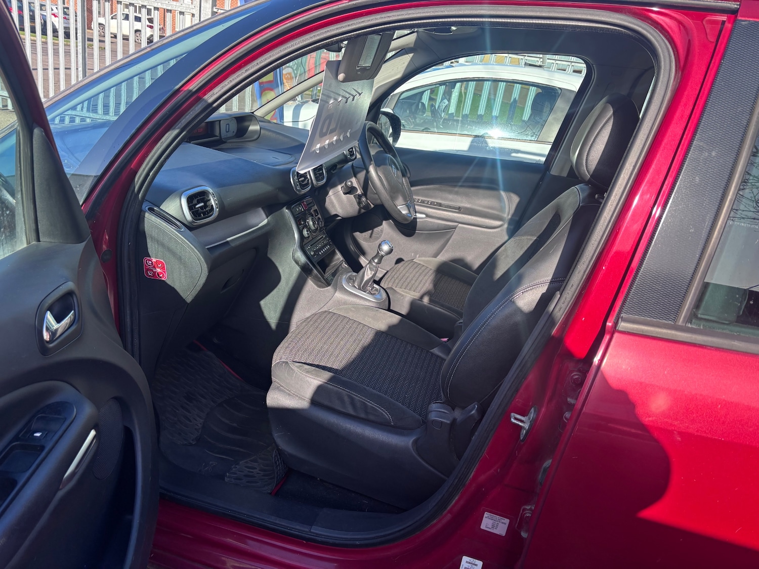 Used Citroen C3 Picasso 2010 for sale - 77591901: Photo 11