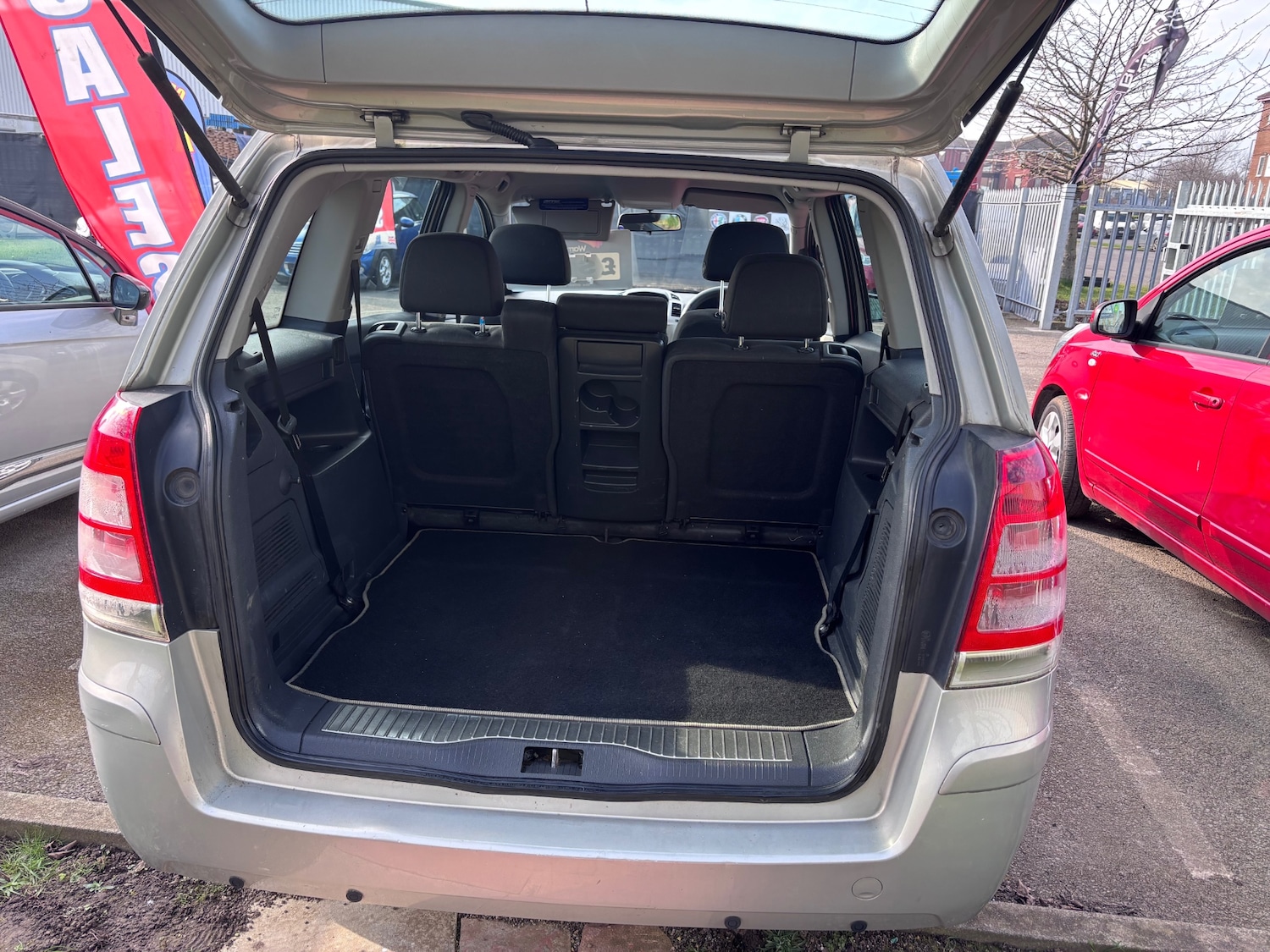 Used Vauxhall Zafira 2008 for sale - 77772469: Photo 6