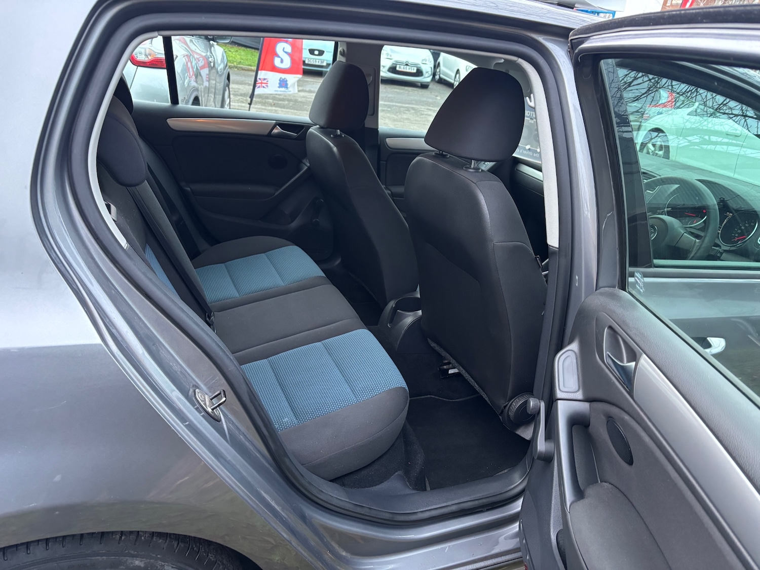 Used Volkswagen Golf 2012 for sale - 76821983: Photo 9