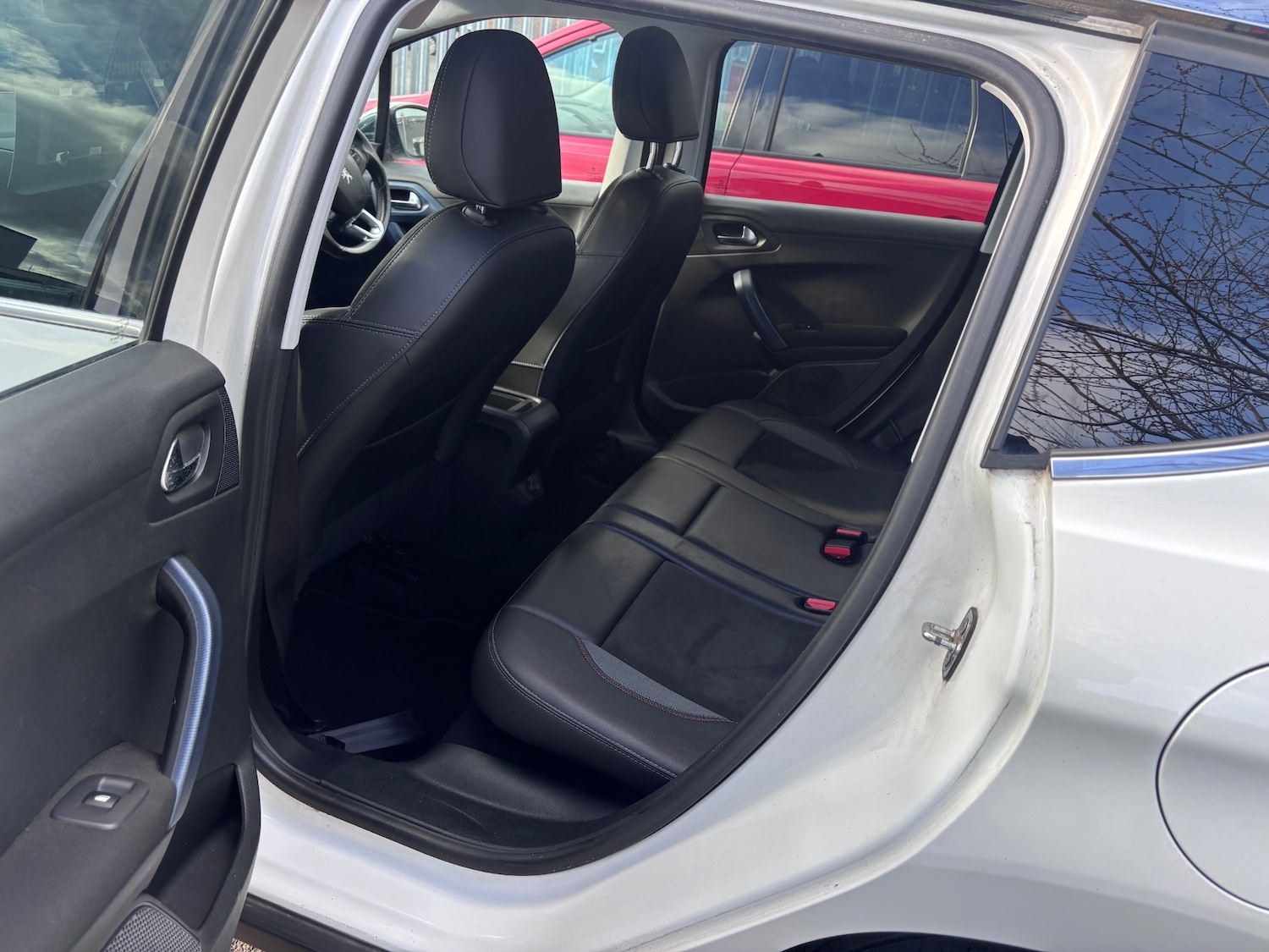 Used Peugeot 2008 2014 for sale - 77880851: Photo 11