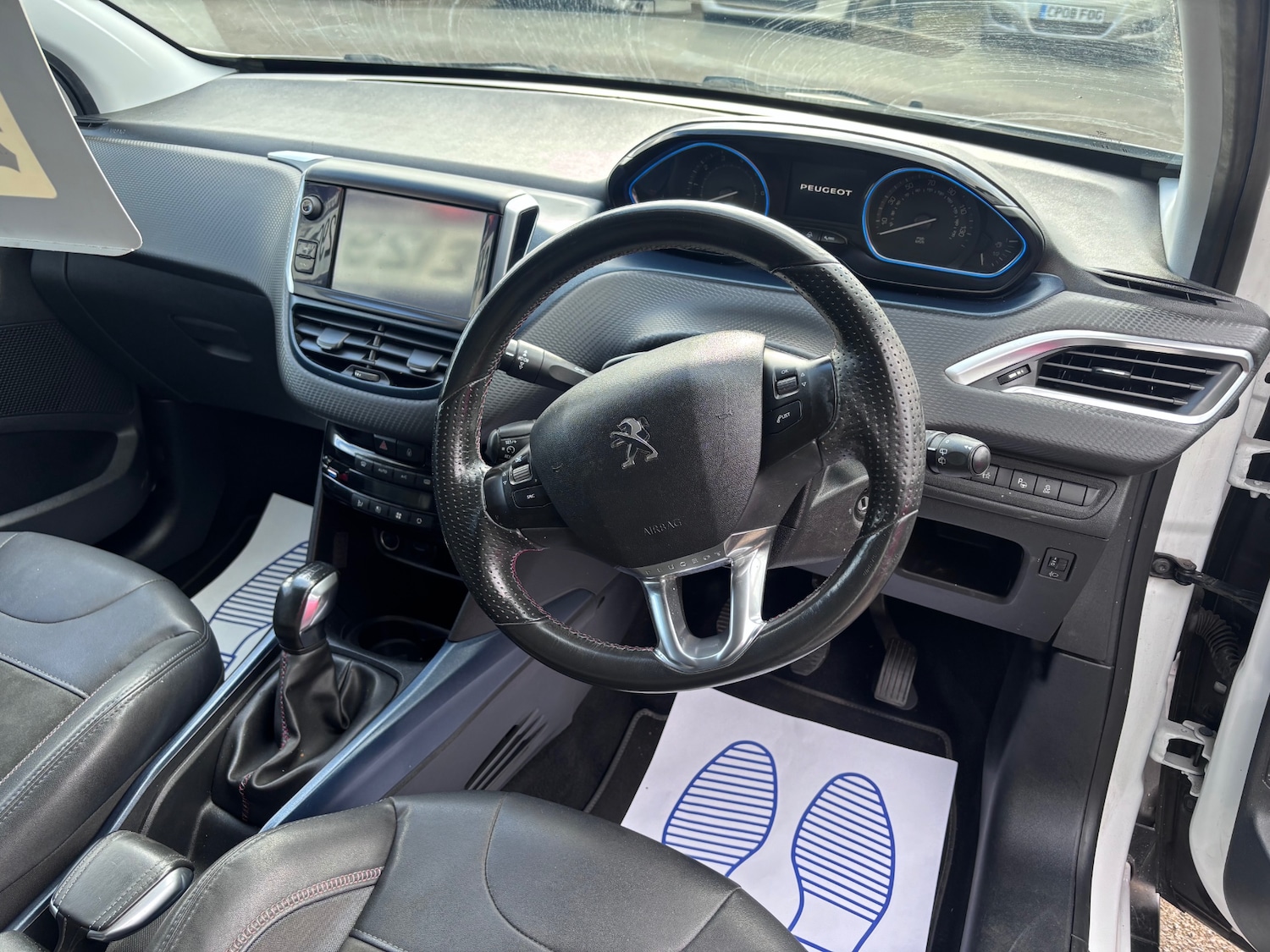 Used Peugeot 2008 2014 for sale - 77880851: Photo 6