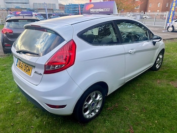 Used Ford Fiesta 2011 for sale - 76281818: Photo 4