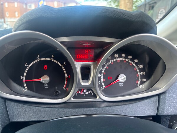 Used Ford Fiesta 2011 for sale - 76281818: Photo 8