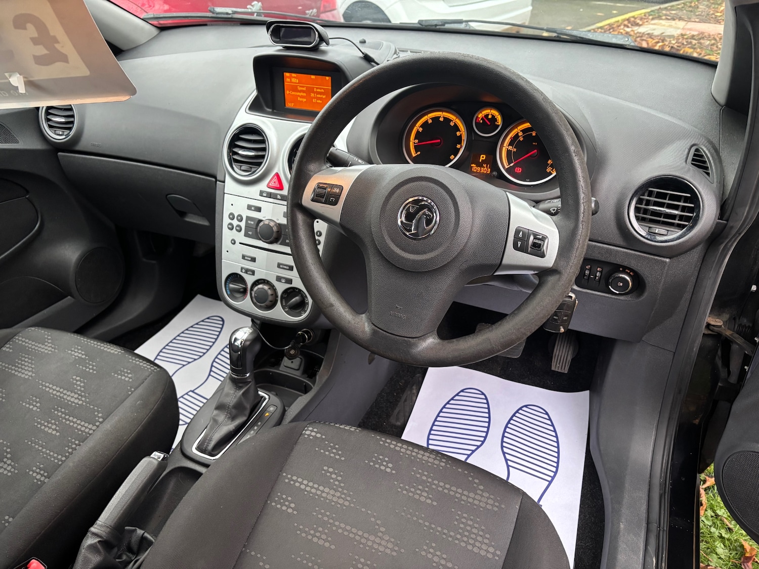 Used Vauxhall Corsa 2011 for sale - 76556759: Photo 7