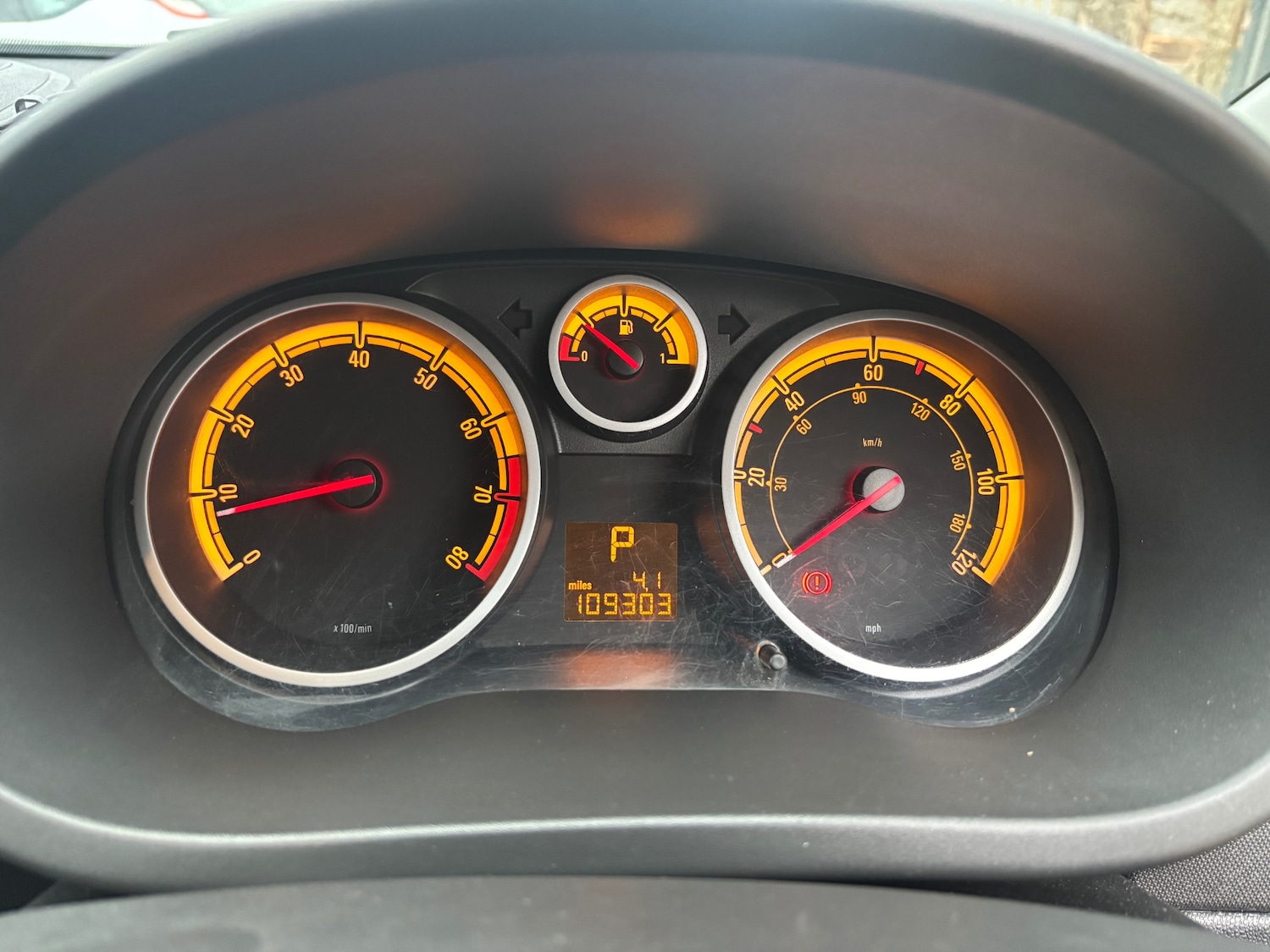 Used Vauxhall Corsa 2011 for sale - 76556759: Photo 8