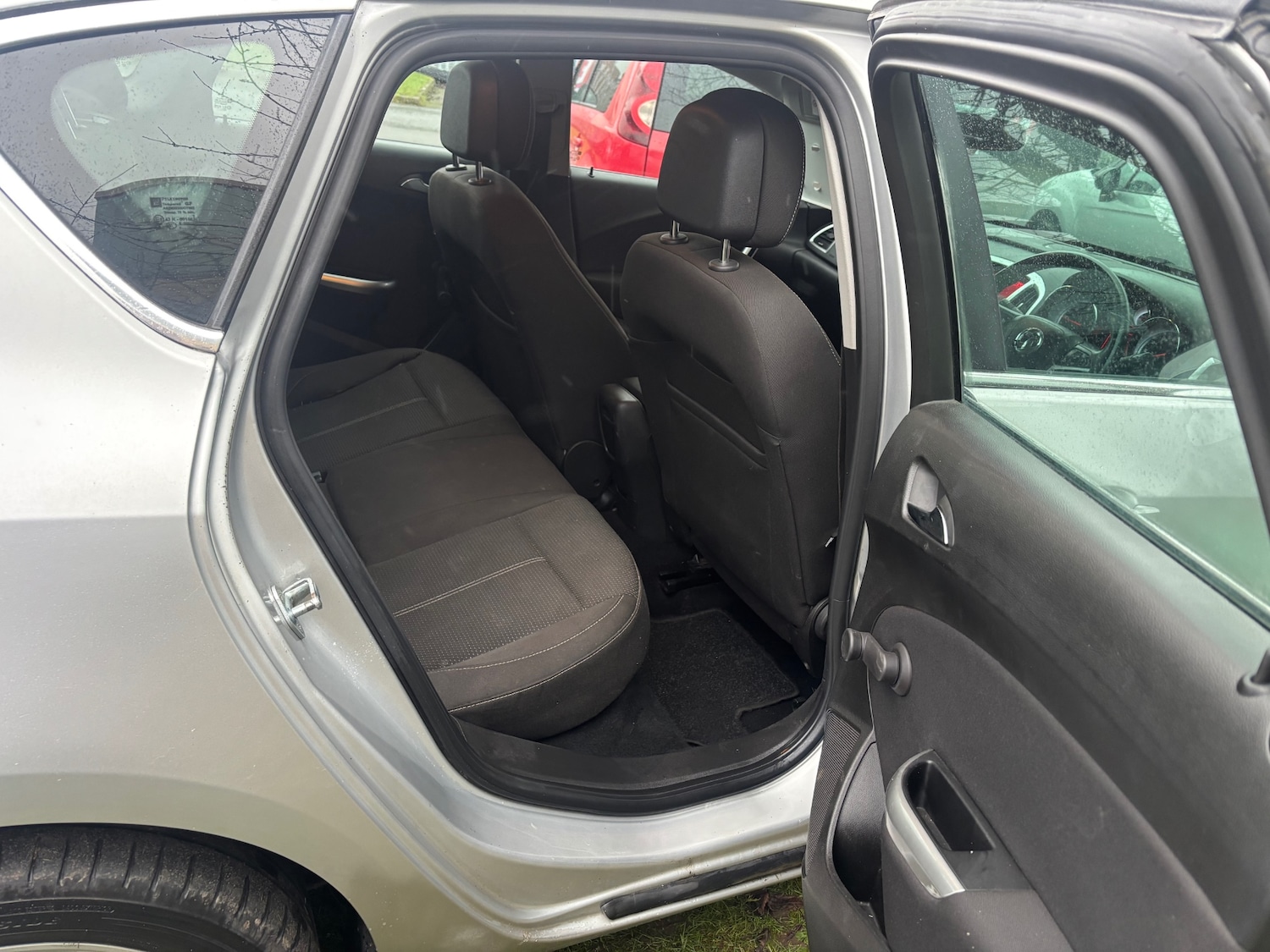 Used Vauxhall Astra 2010 for sale - 77330309: Photo 10