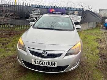 Used Vauxhall Astra 2010 for sale - 77330309: Photo