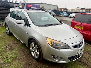 Used Vauxhall Astra 2010 for sale - 77330309: Photo
