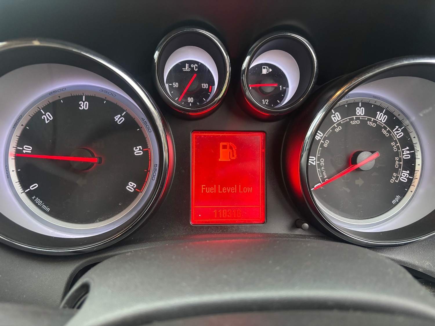 Used Vauxhall Astra 2010 for sale - 77330309: Photo 8