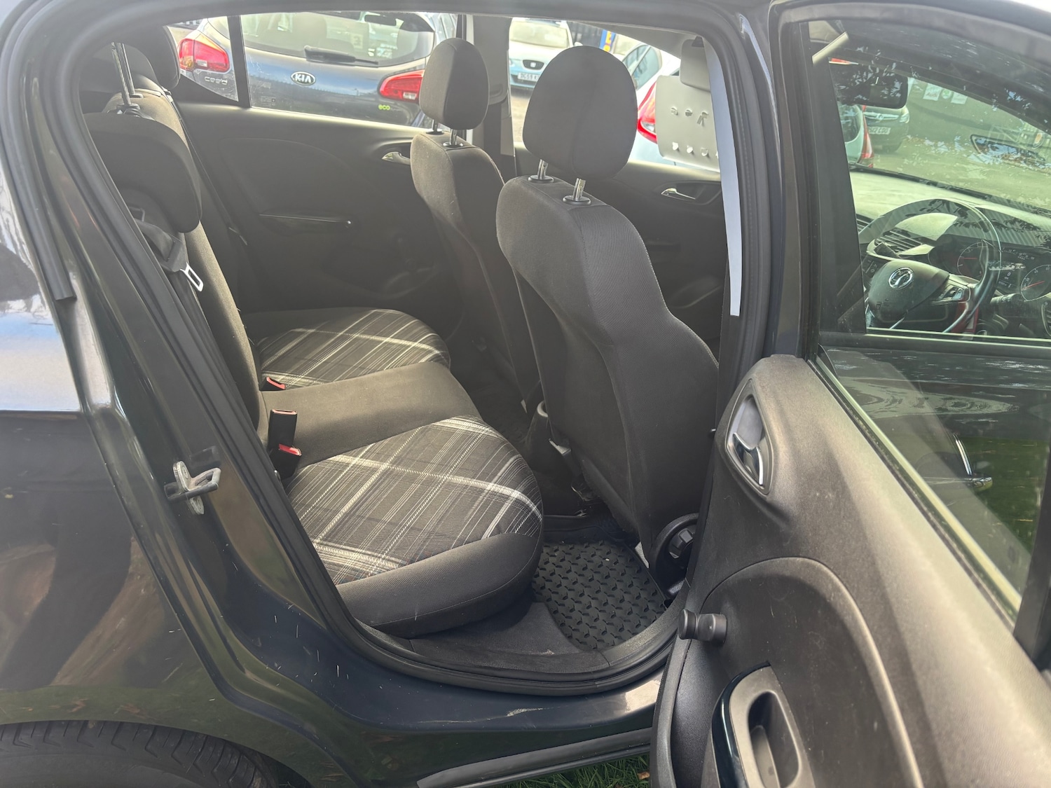 Used Vauxhall Corsa 2015 for sale - 76281810: Photo 11