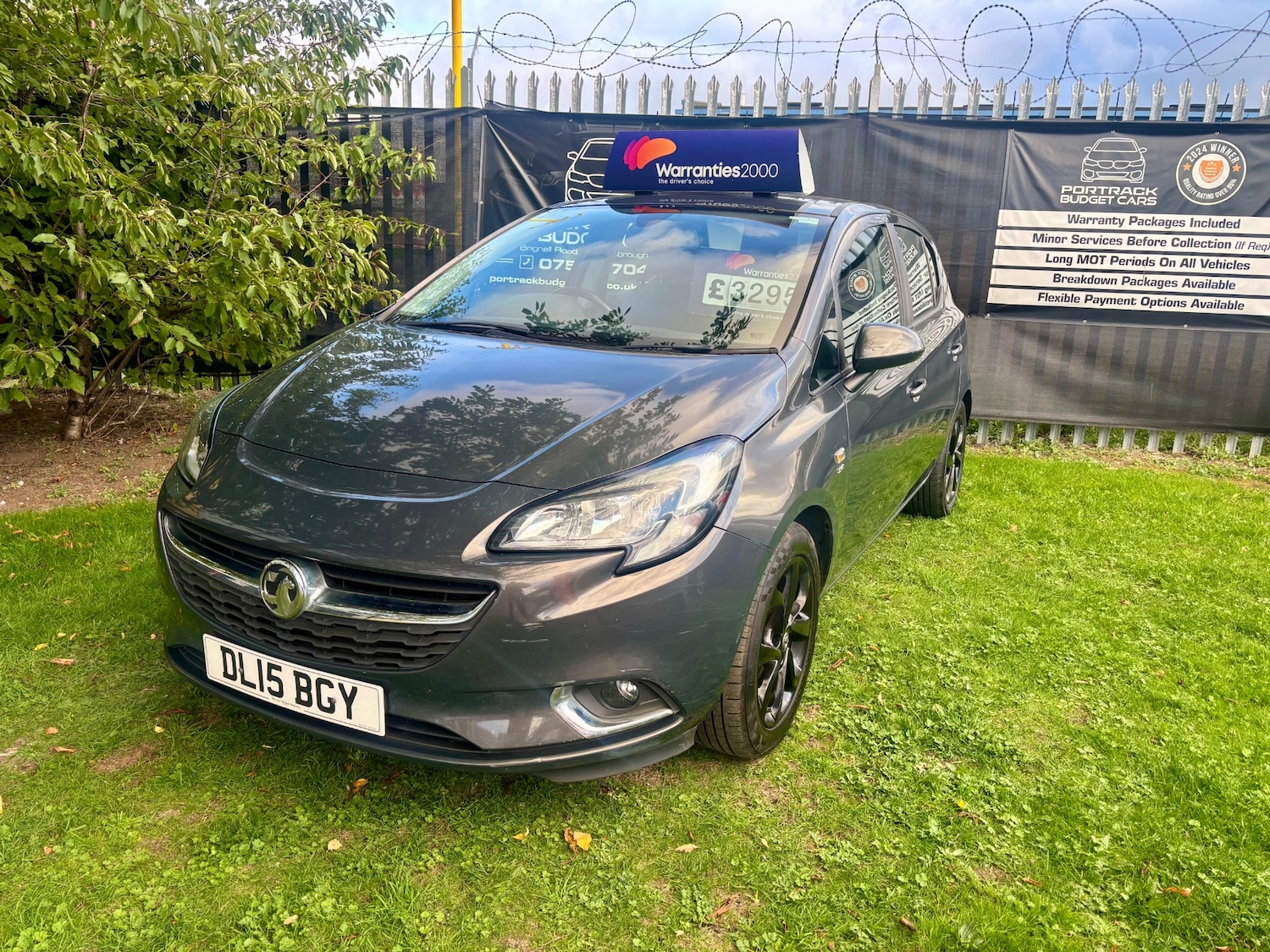 Used Vauxhall Corsa 2015 for sale - 76281810: Photo 2