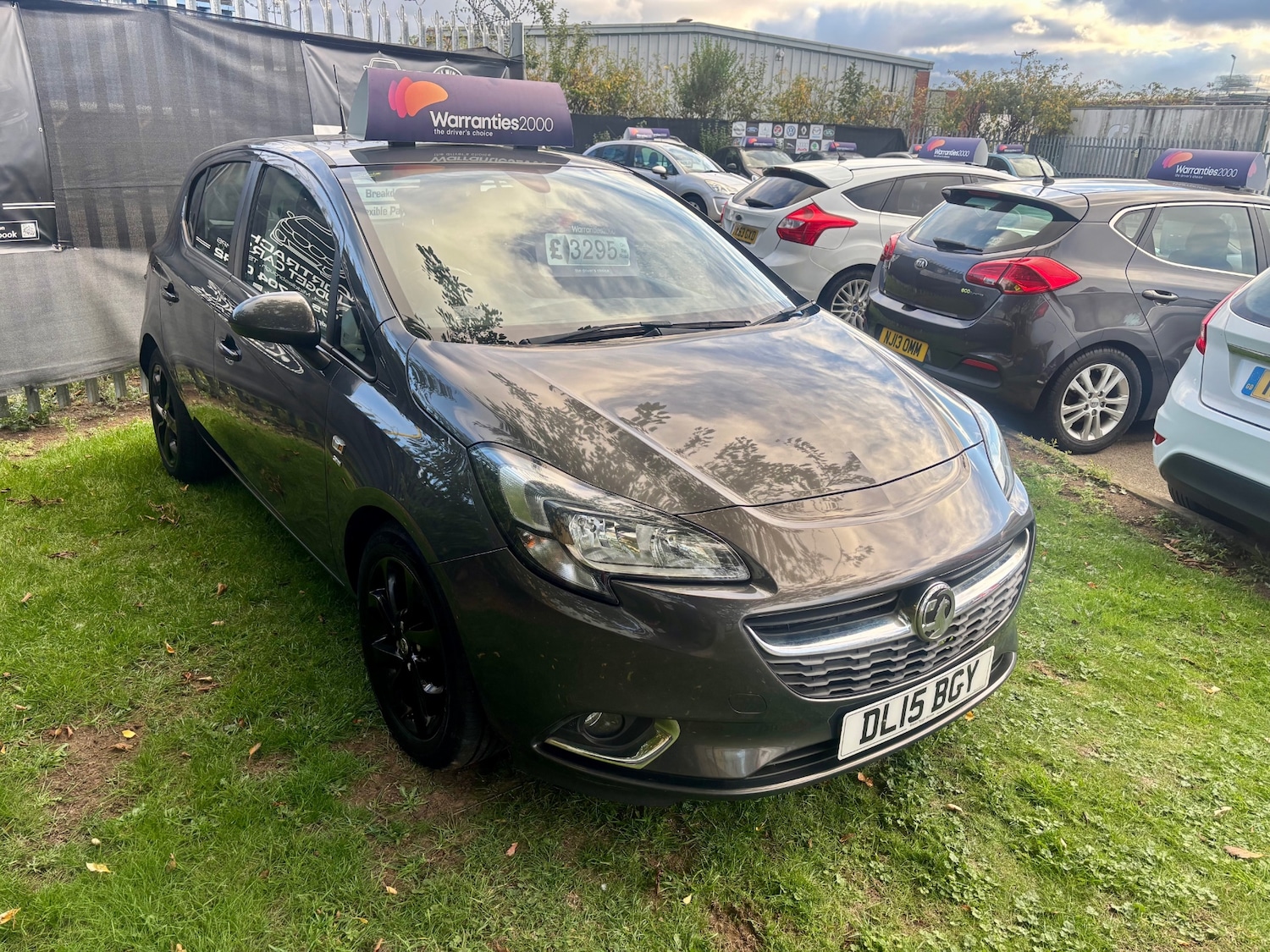 Used Vauxhall Corsa 2015 for sale - 76281810: Photo 3