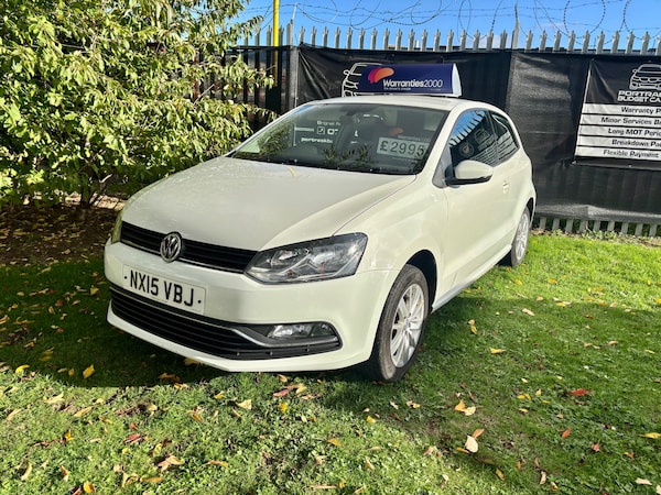 Used Volkswagen Polo 2015 for sale - 76347439: Photo 2