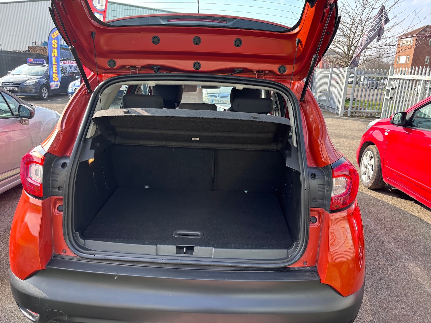 Used Renault Captur 2013 for sale - 77772476: Photo 6