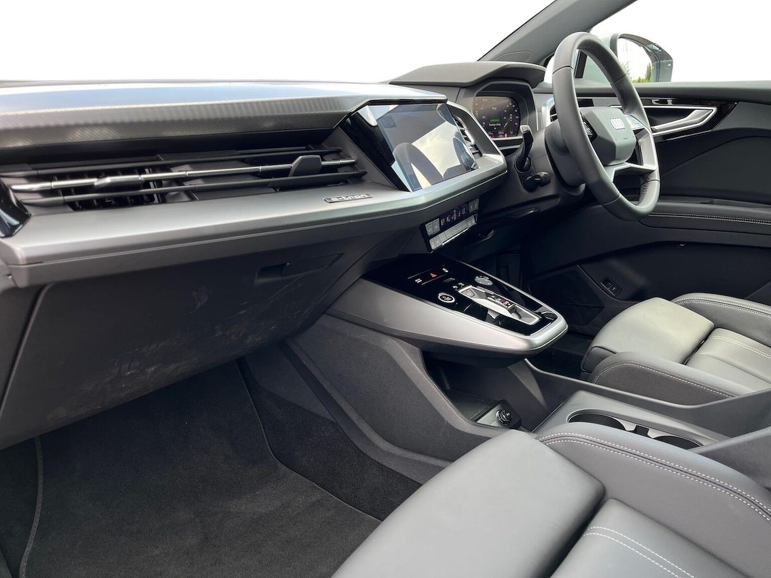 Used Audi Q4 e-tron 2025 for sale - 76177625: Photo 7