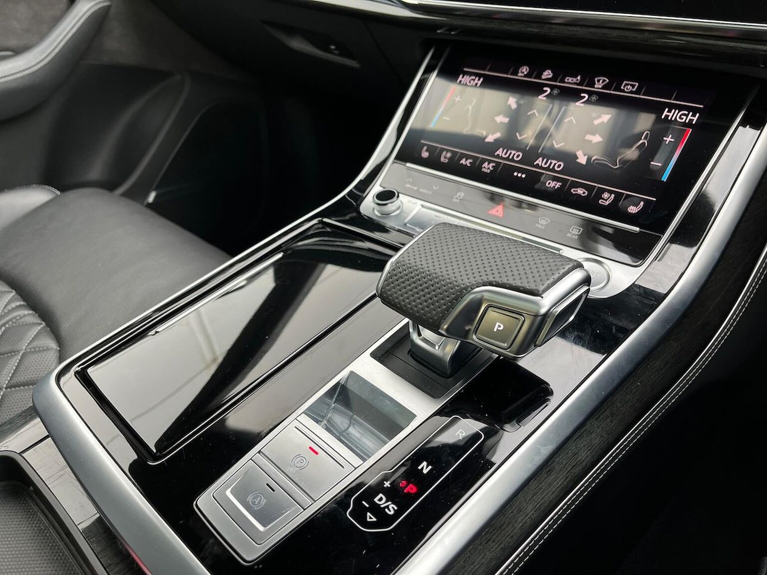 Used Audi Q8 2020 for sale - 76464726: Photo 13