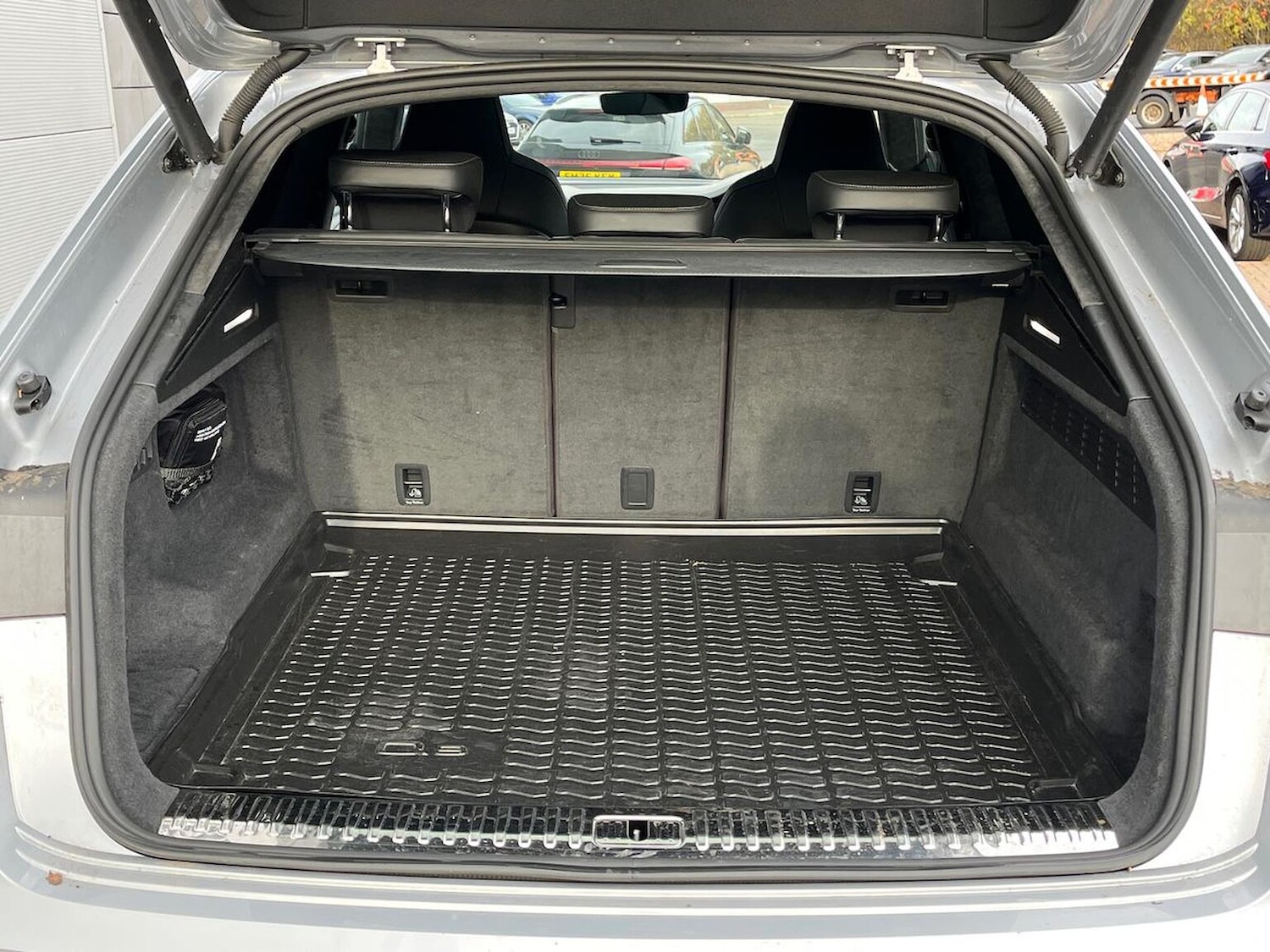 Used Audi Q8 2020 for sale - 76464726: Photo 17