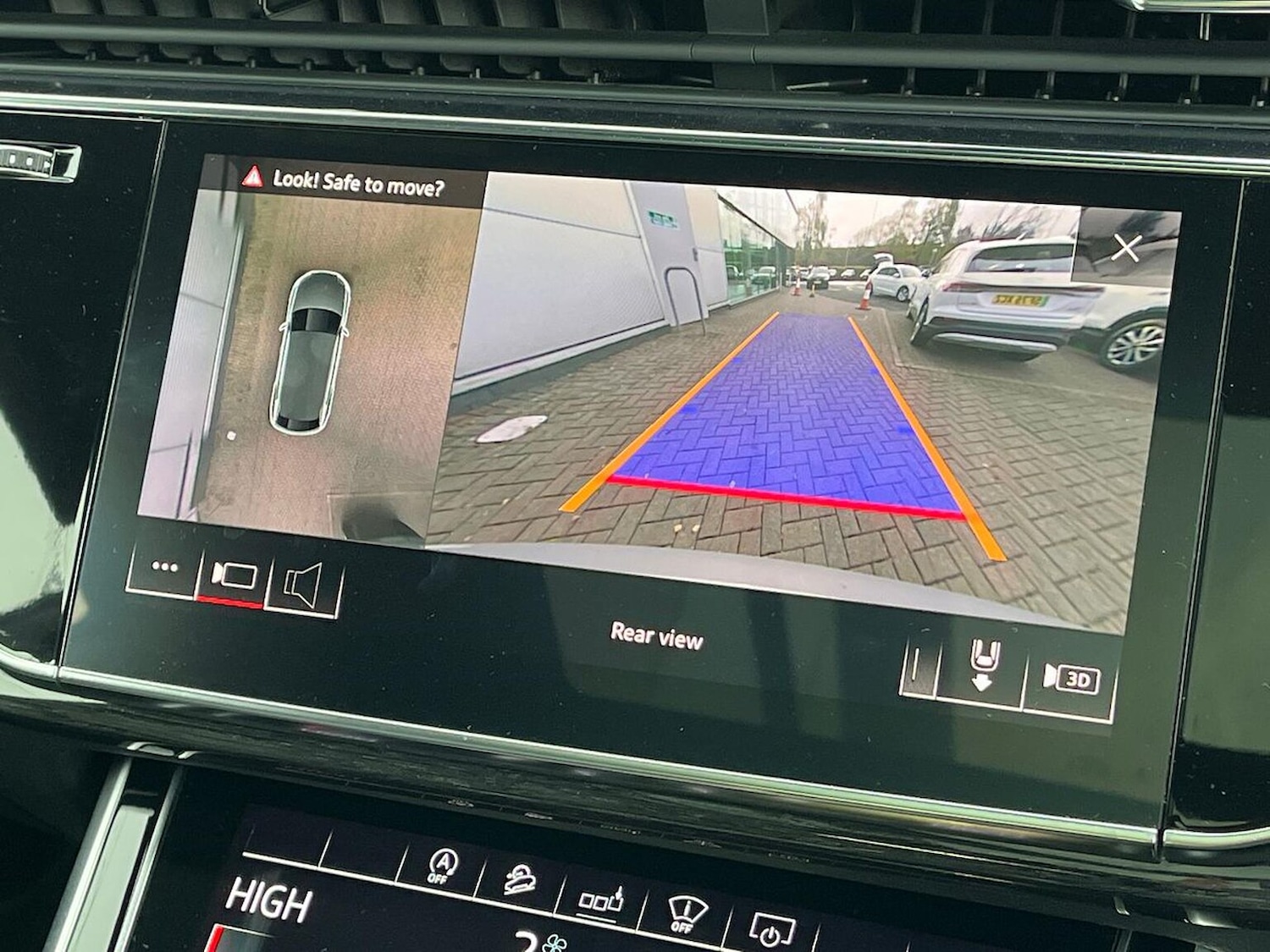 Used Audi Q8 2020 for sale - 76464726: Photo 23