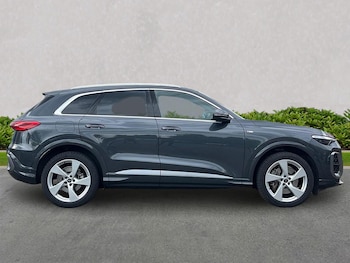 Used Audi Q5 2025 for sale - 79380407: Photo
