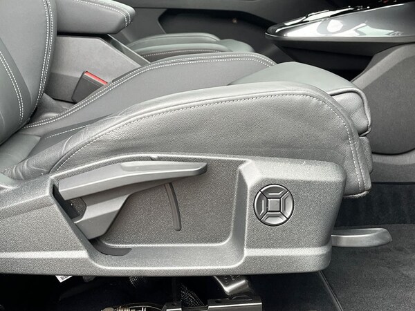 Used Audi Q4 e-tron 2023 for sale - 76212097: Photo 30