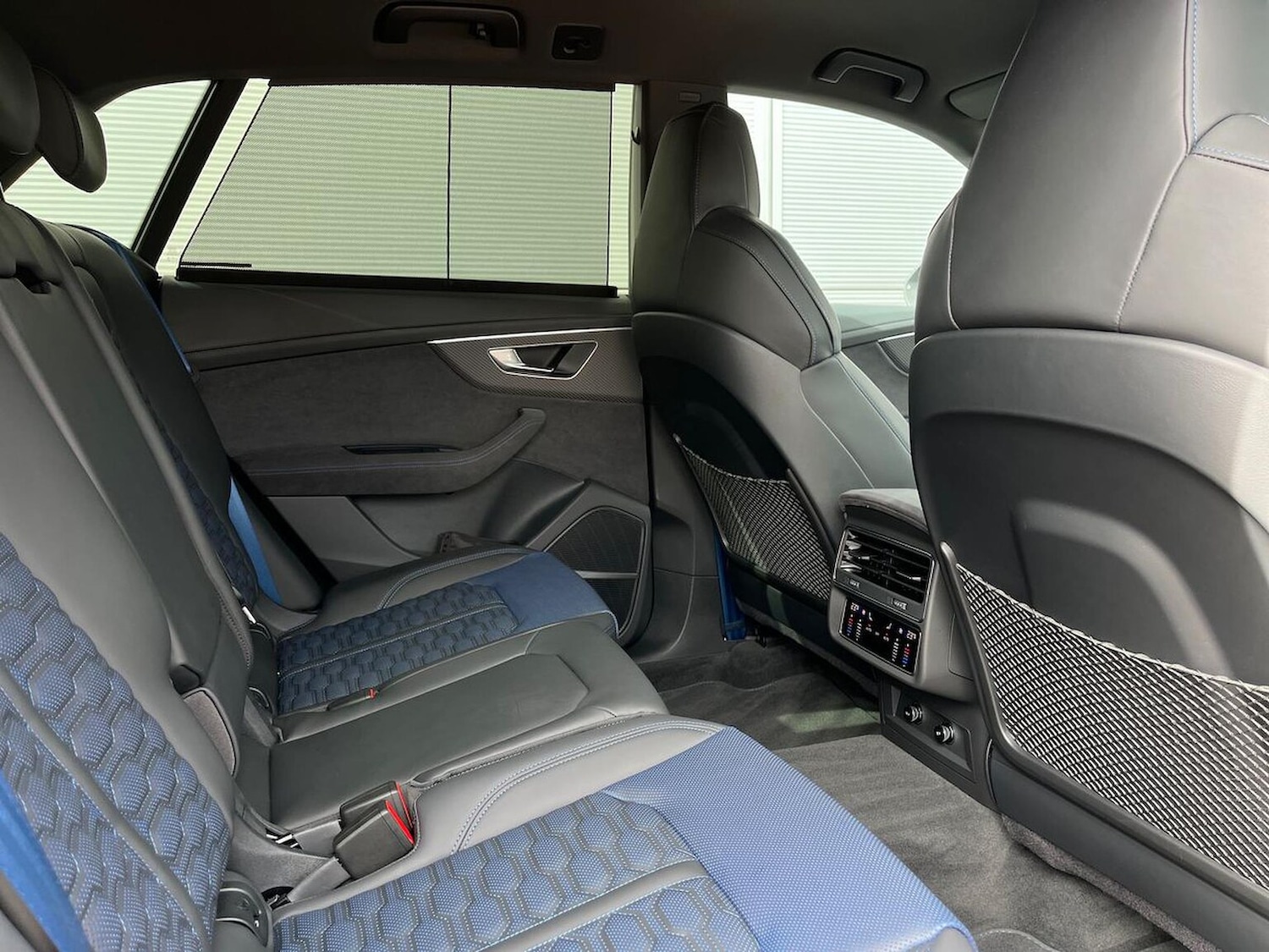 Used Audi RS Q8 2025 for sale - 76794851: Photo 16