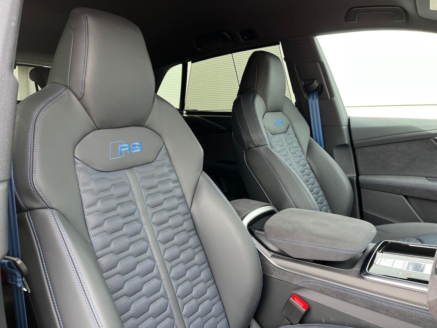 Used Audi RS Q8 2025 for sale - 76794851: Photo 25