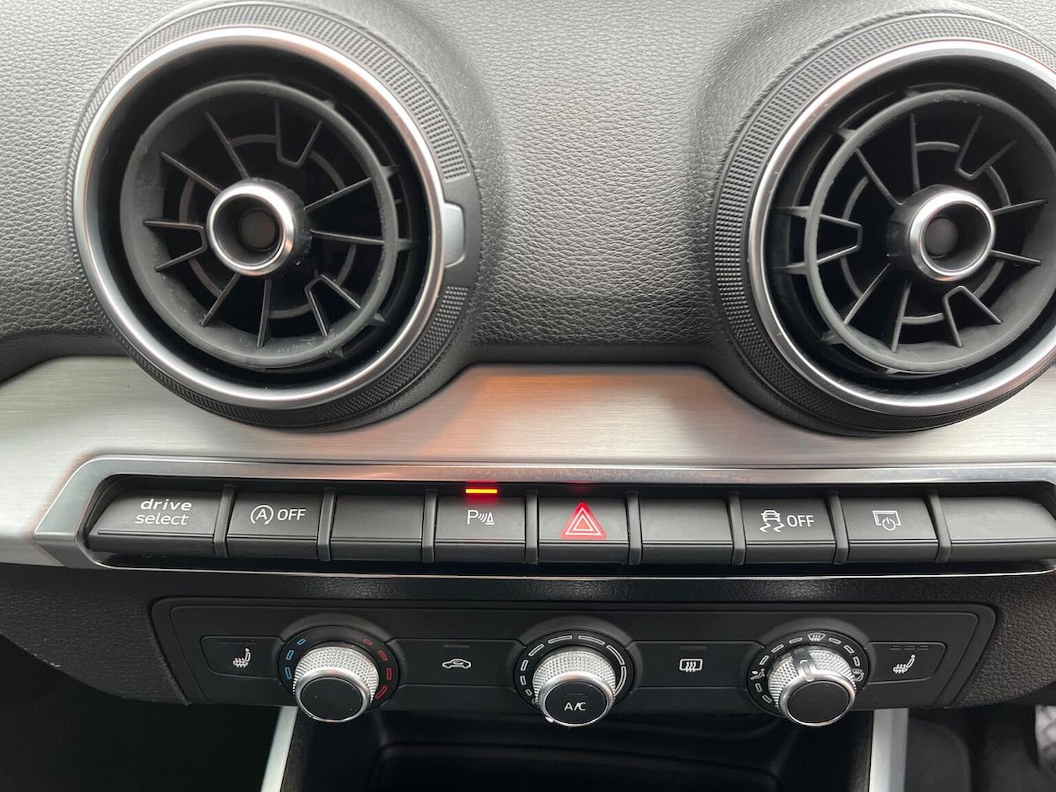 Used Audi Q2 2020 for sale - 76268389: Photo 22