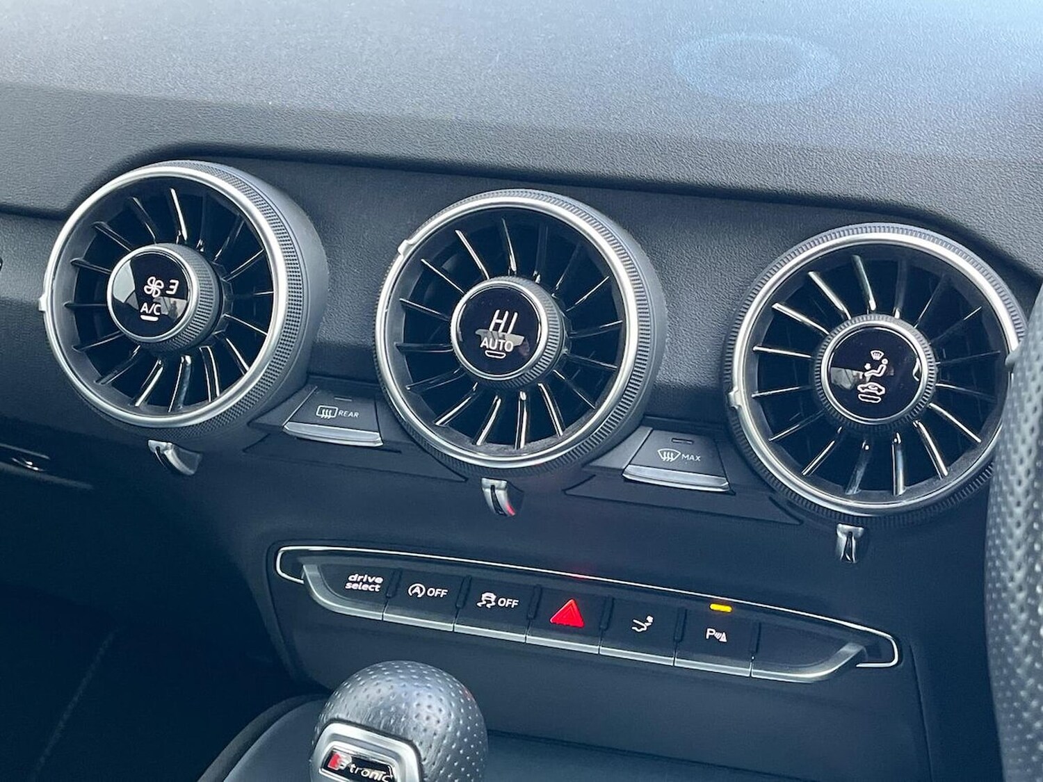 Used Audi TT 2021 for sale - 76490718: Photo 12