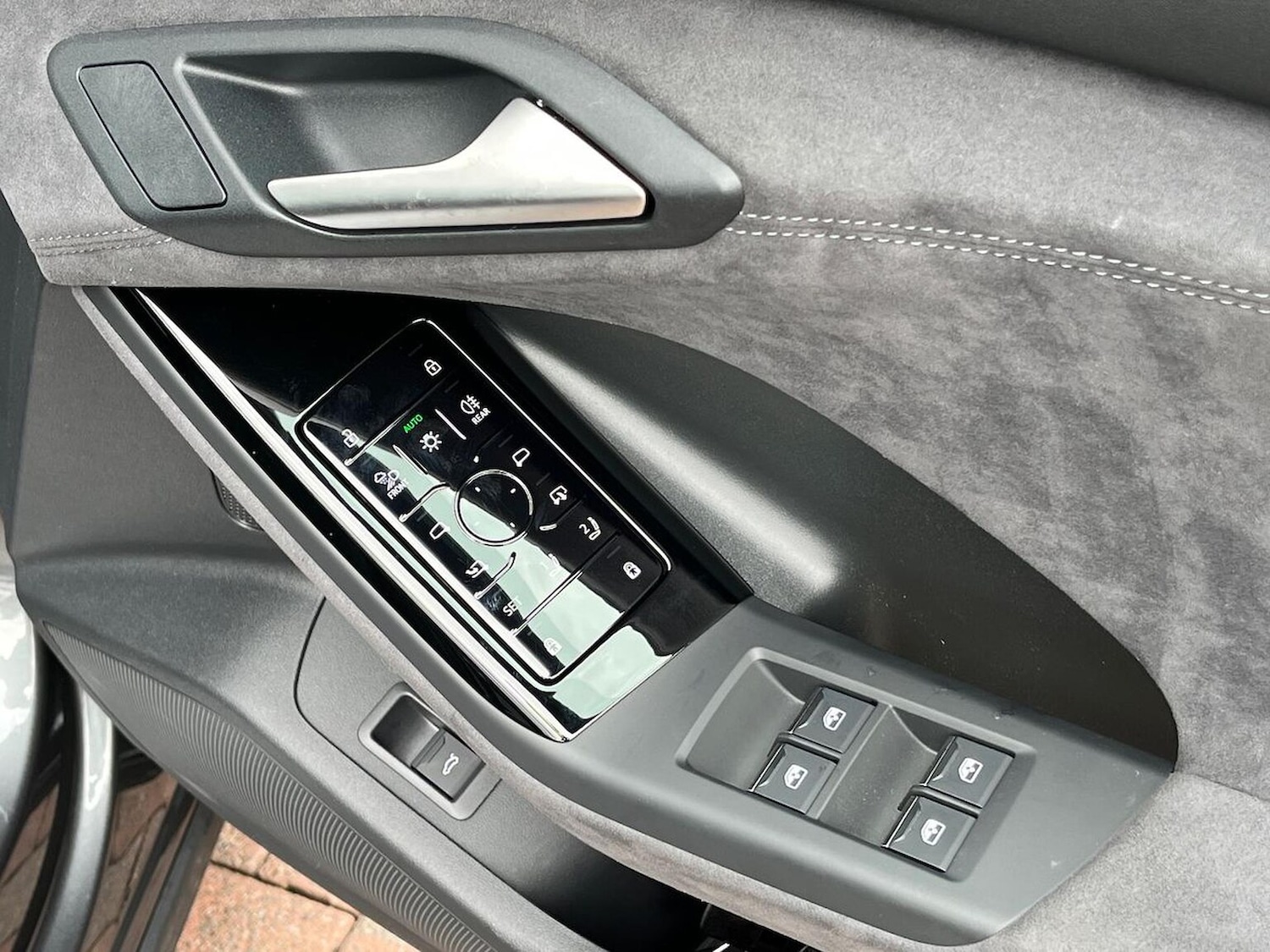 Used Audi Q6 e-tron 2025 for sale - 76177623: Photo 21
