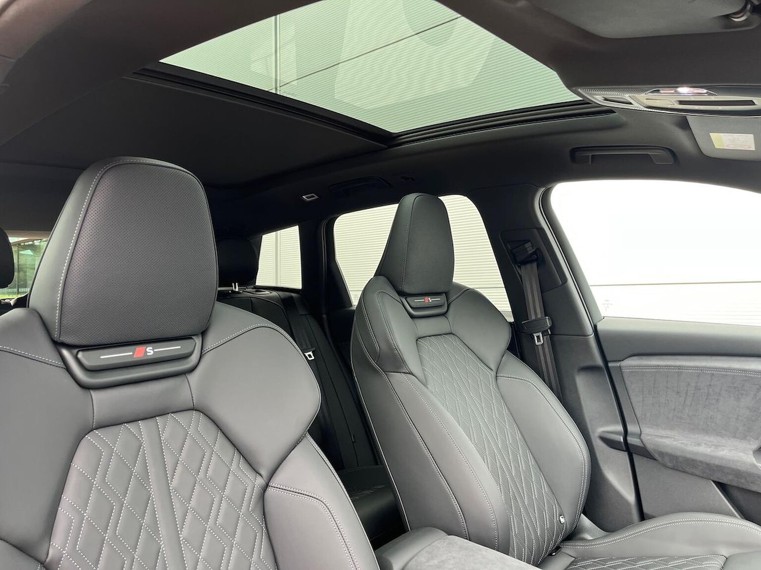 Used Audi Q6 e-tron 2025 for sale - 76177623: Photo 25