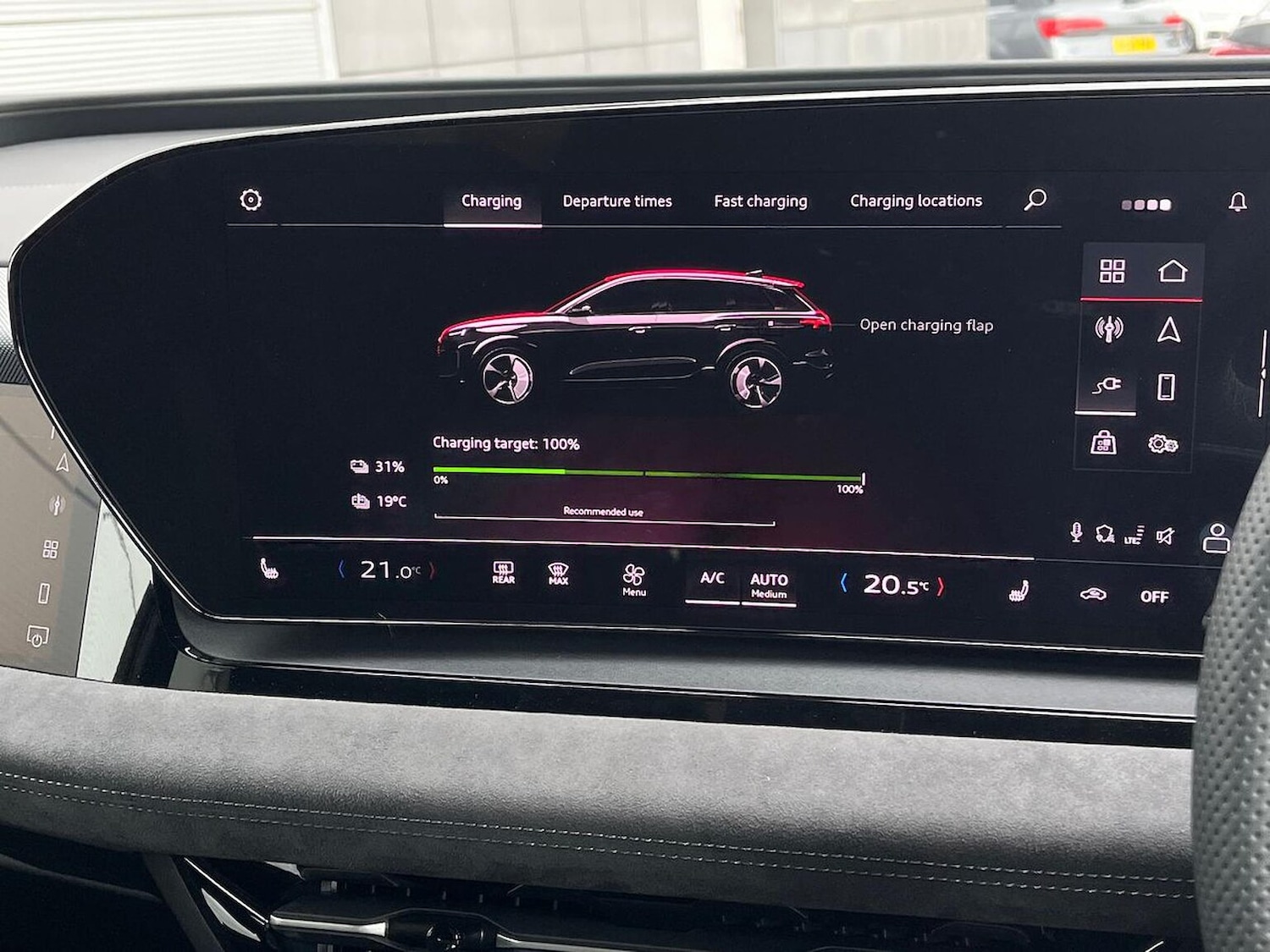 Used Audi Q6 e-tron 2025 for sale - 76177623: Photo 40
