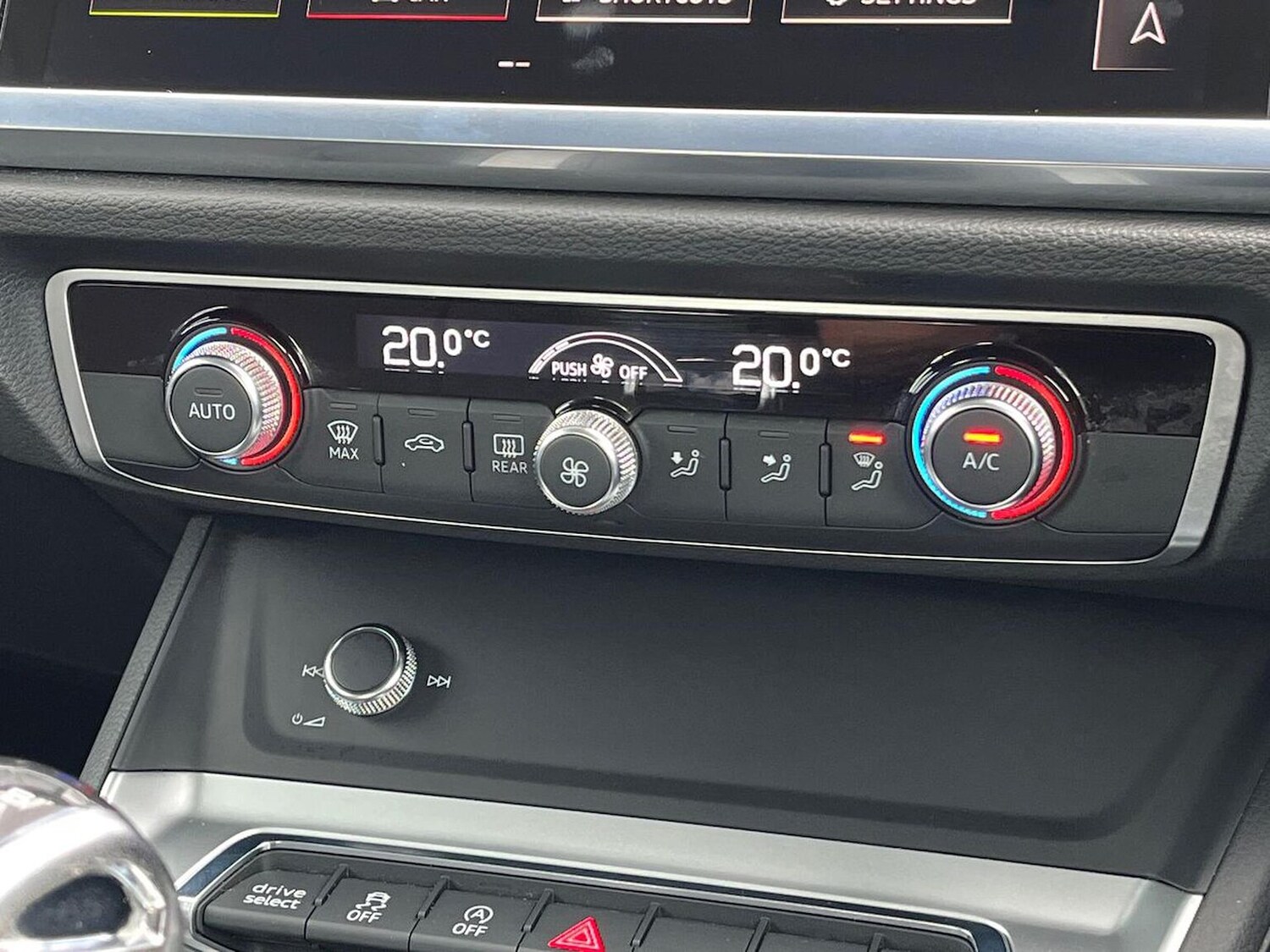 Used Audi Q3 2019 for sale - 76040679: Photo 12