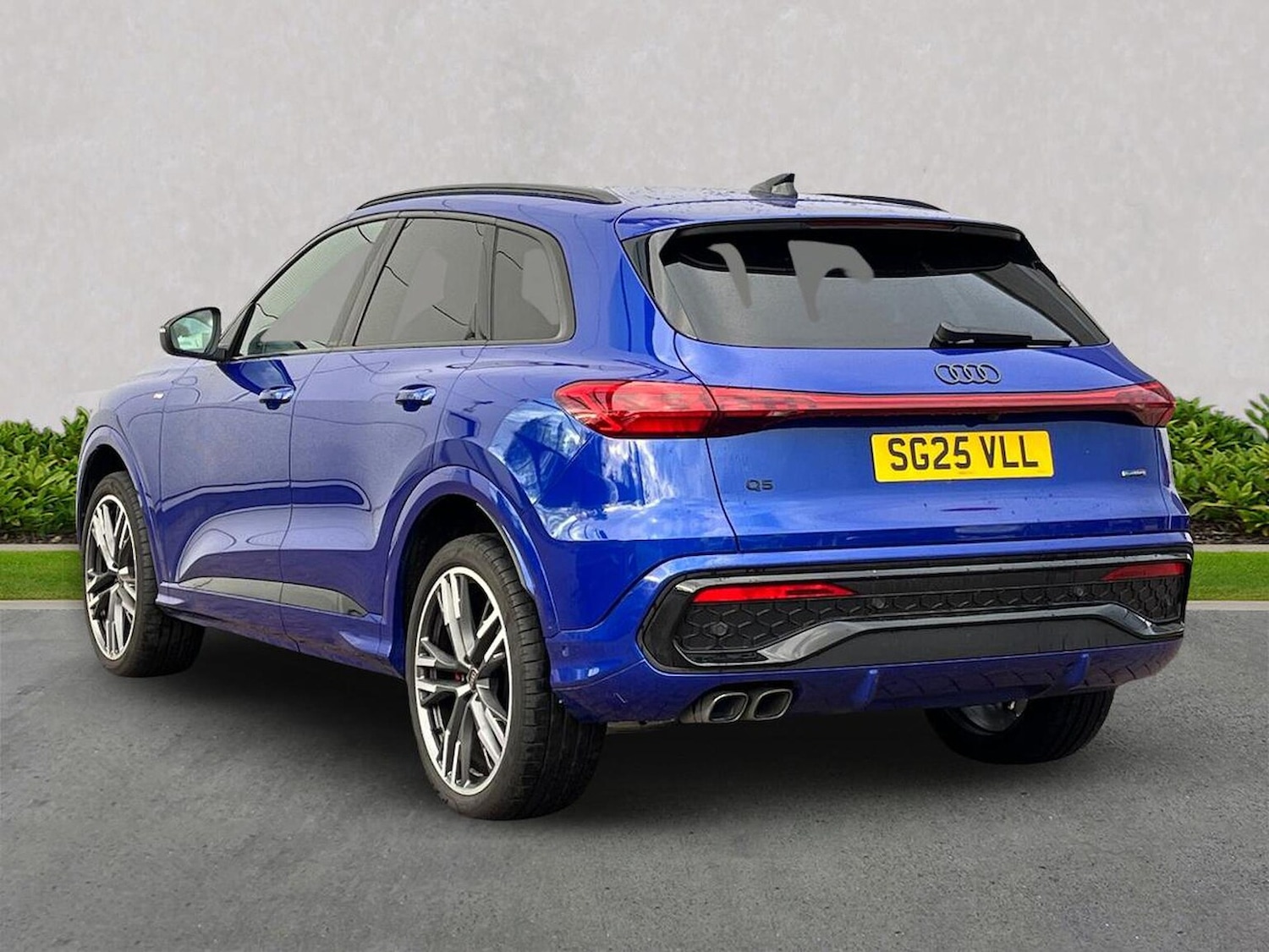 Used Audi Q5 2025 for sale - 76517945: Photo 2