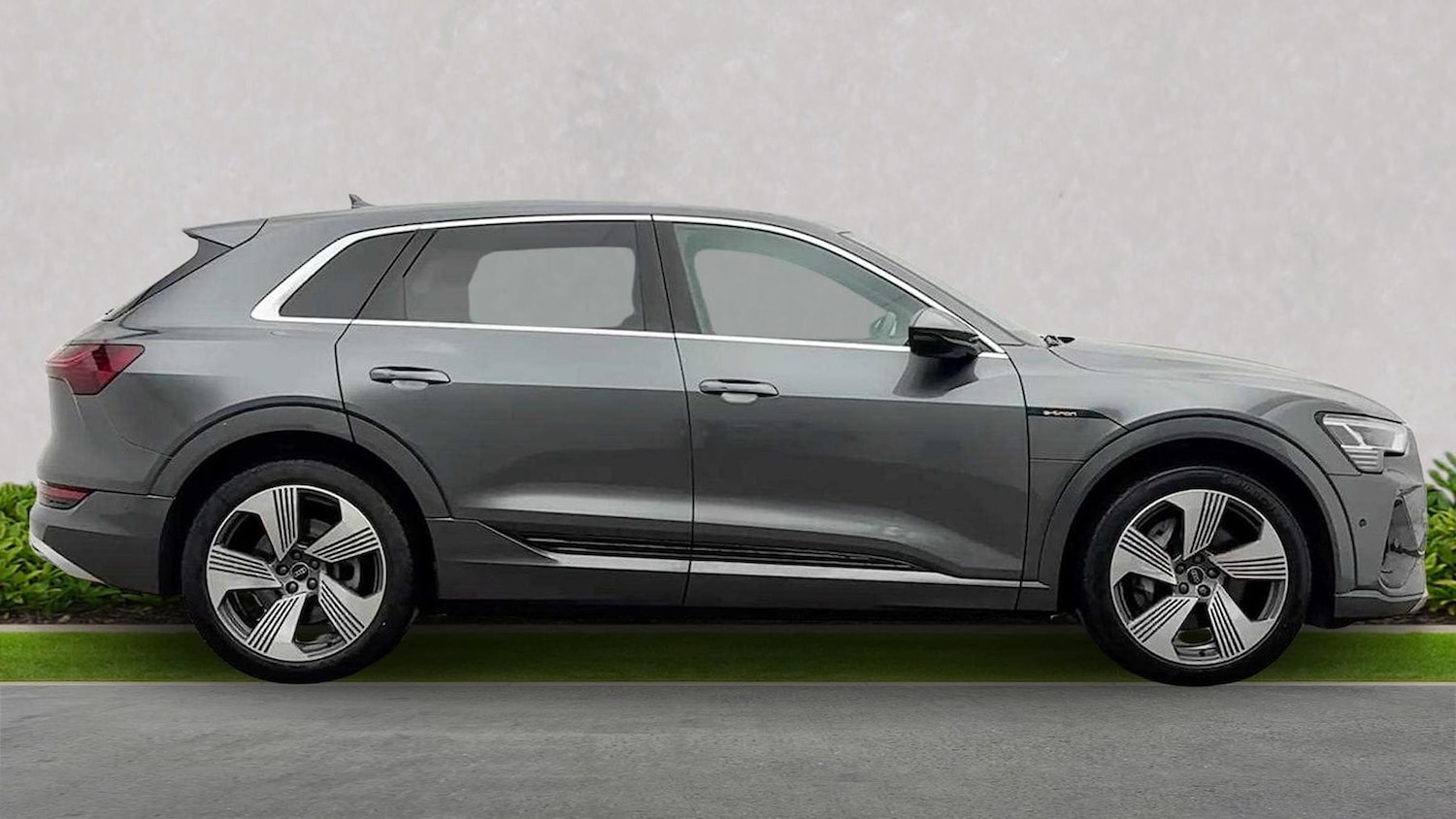 Used Audi e-tron 2023 for sale - 78193692: Photo 5