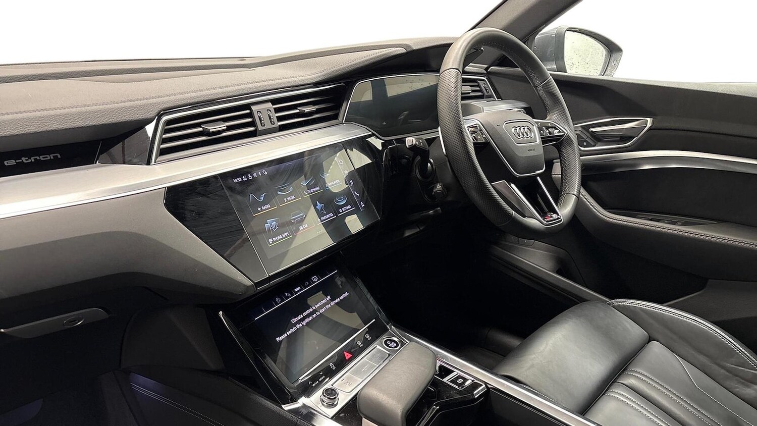 Used Audi e-tron 2023 for sale - 78193692: Photo 6