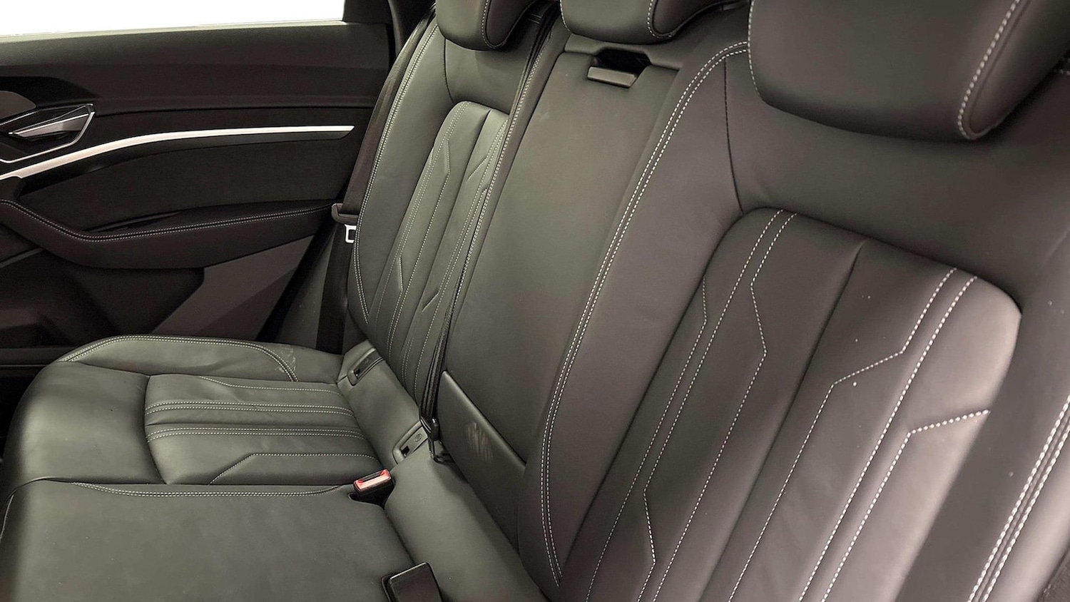 Used Audi e-tron 2023 for sale - 78193692: Photo 9