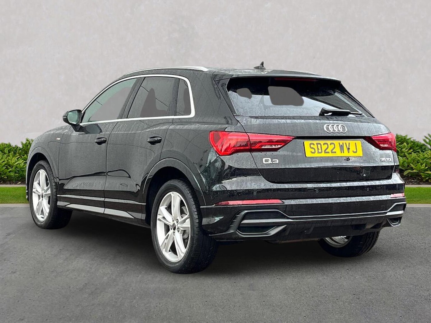 Used Audi Q3 2022 for sale - 76357892: Photo 2