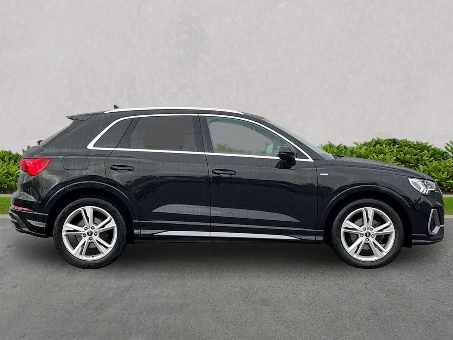Used Audi Q3 2022 for sale - 76357892: Photo 3