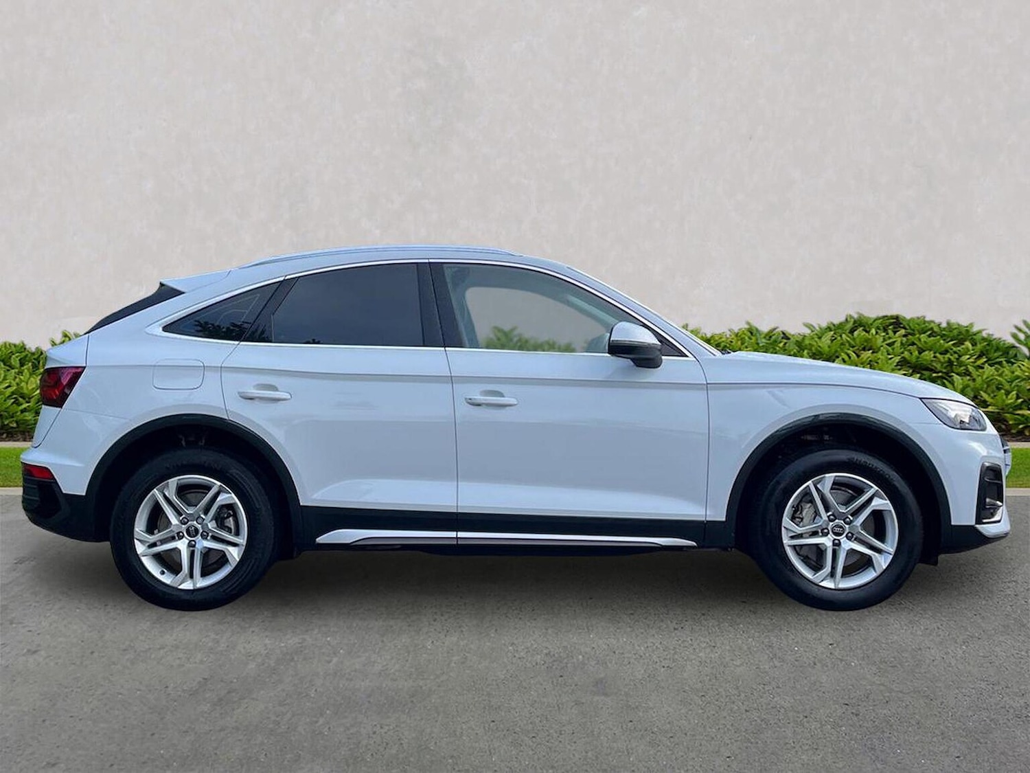 Used Audi Q5 2023 for sale - 76830748: Photo 3