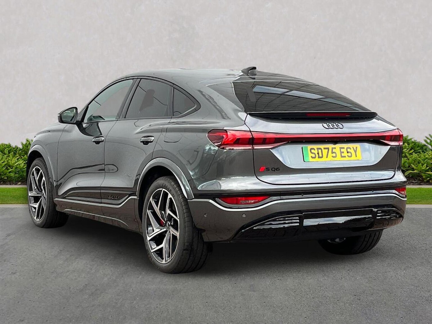 Used Audi Q6 e-tron 2025 for sale - 76799342: Photo 2