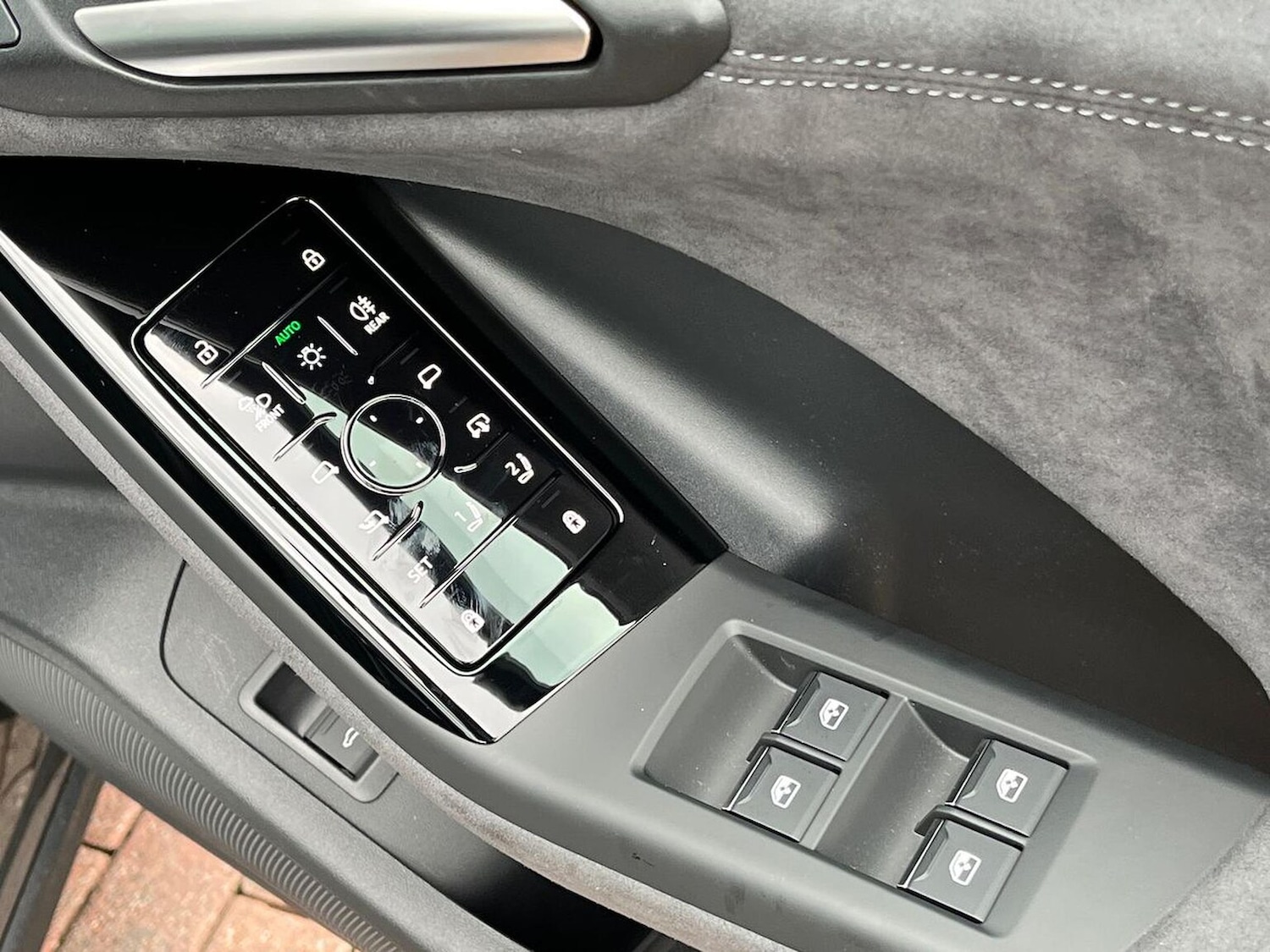 Used Audi Q6 e-tron 2025 for sale - 76799342: Photo 21