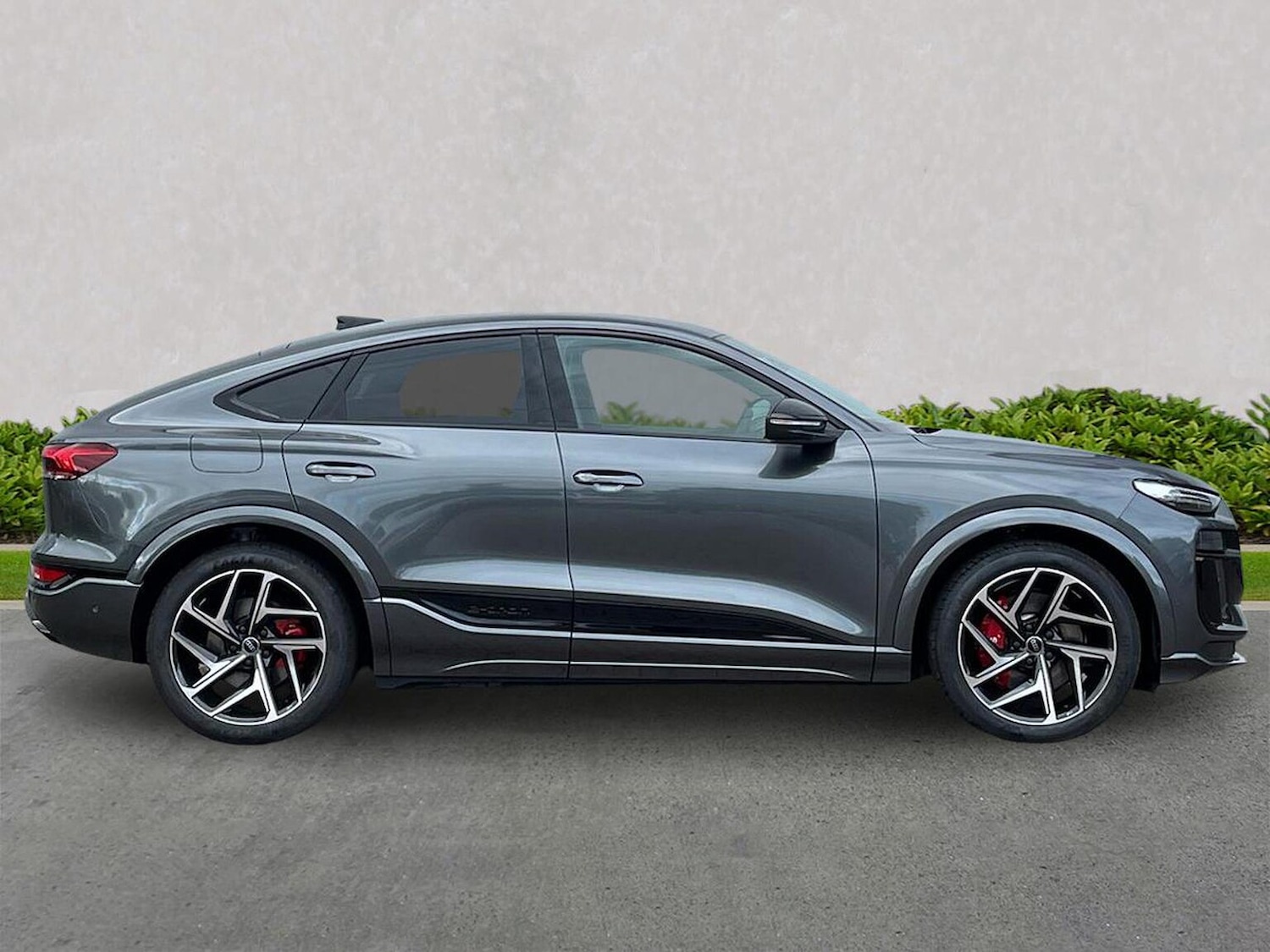 Used Audi Q6 e-tron 2025 for sale - 76799342: Photo 3