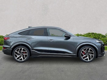 Used Audi Q6 e-tron 2025 for sale - 76799342: Photo