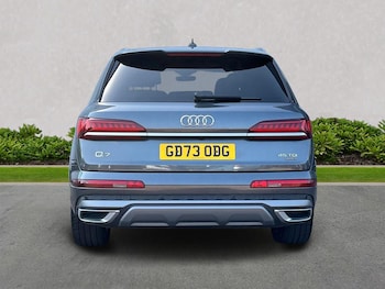Used Audi Q7 2024 for sale - 79380328: Photo