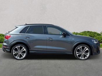 Used Audi Q3 2022 for sale - 75593200: Photo